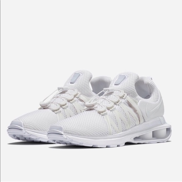 nike shox gravity white